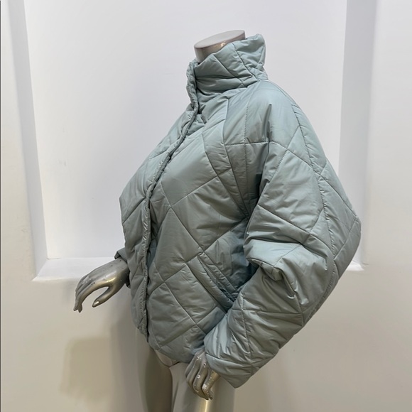 Forever 21 Women Quilted Puffer Jacket in Light Green Size S - Picture 3 of 10